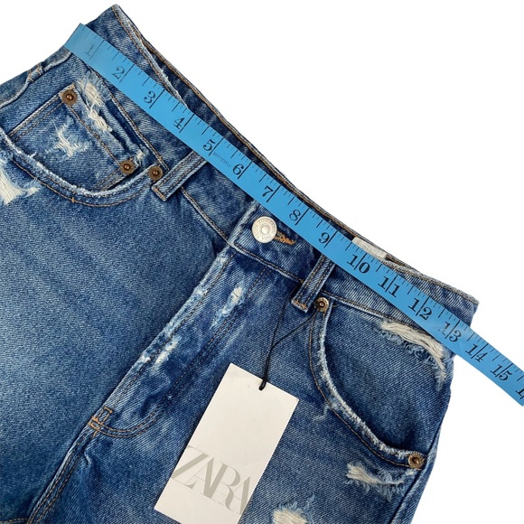 Zara Denim Mid-Rised Frayed Shorts Size 2 - Picture 3 of 7